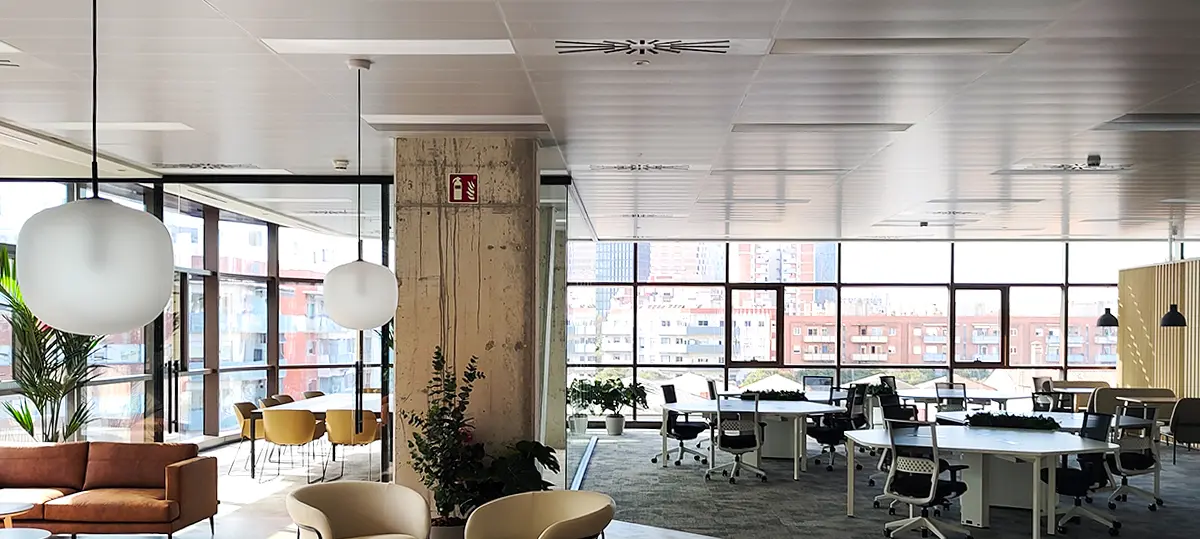 Proyecto iluminación oficinas Urban22 BCN@ luxes